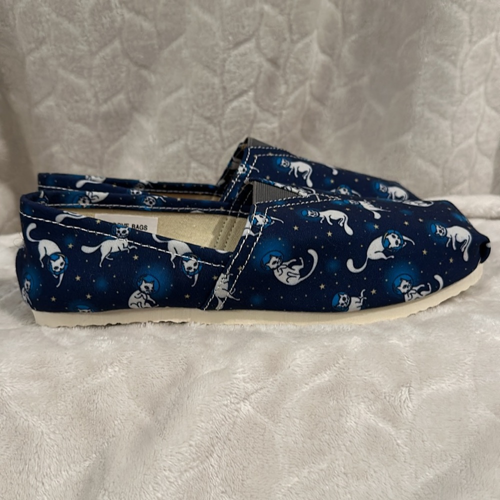 Kitty Cat Shoes - Picture 5 of 8